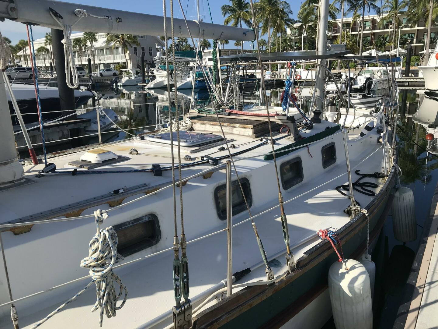 Karana 39ft Horizon Yacht For Sale