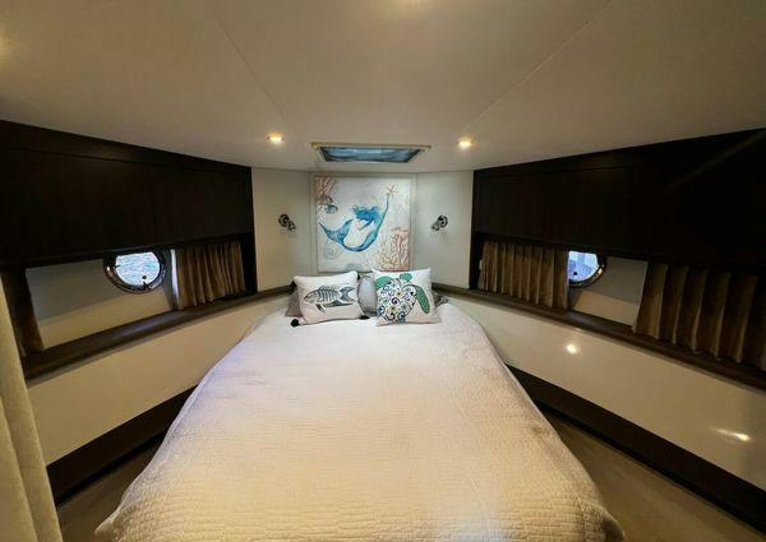 Carver 34 Flybridge Command Bridge — Duke - Photo 25