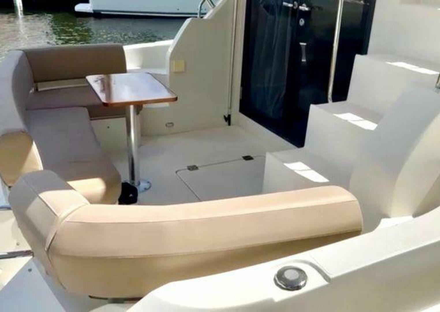 Carver 34 Flybridge Command Bridge — Duke - Photo 17