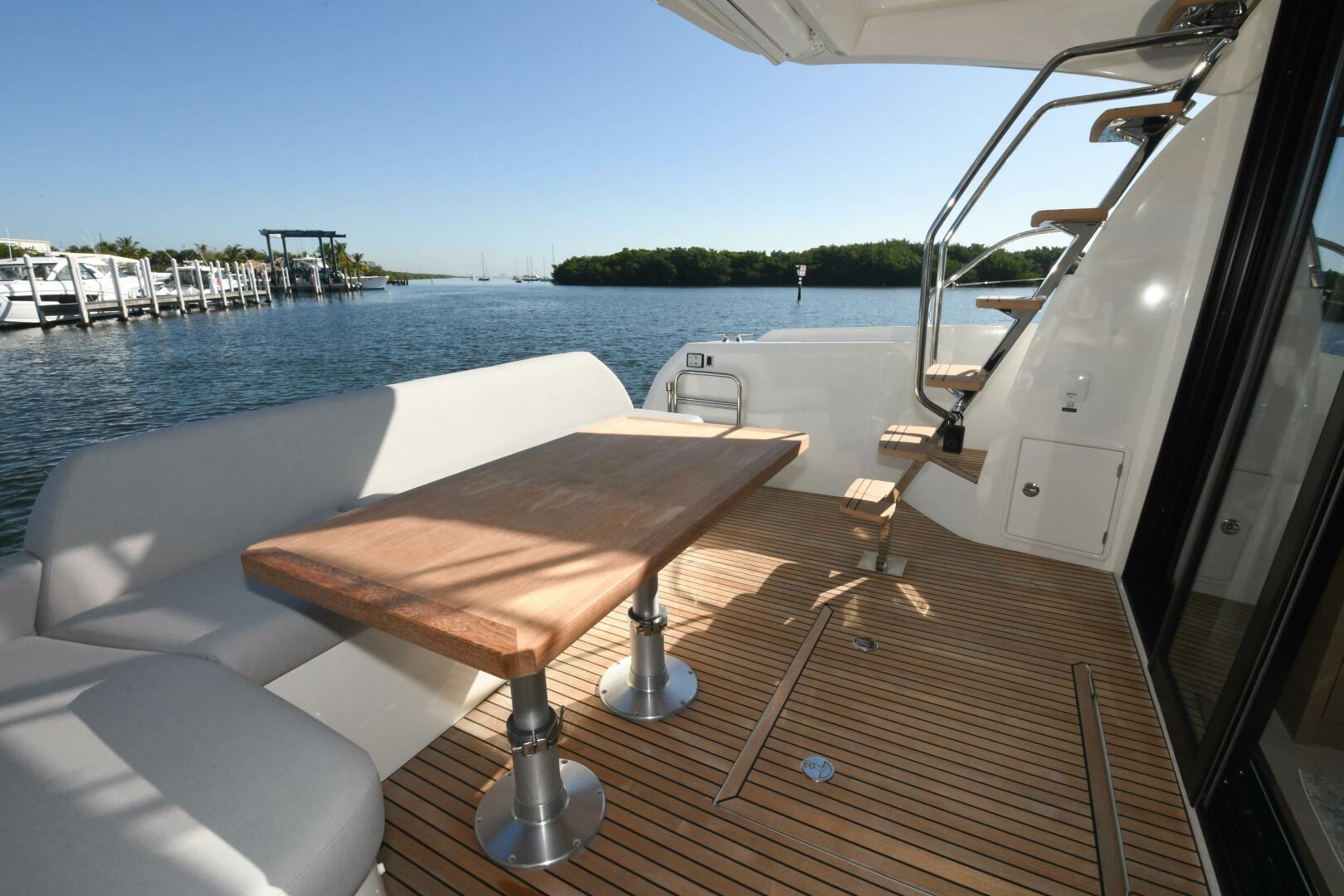 42' Prestige 420 Flybridge The Oceanaire 26 North Yachts