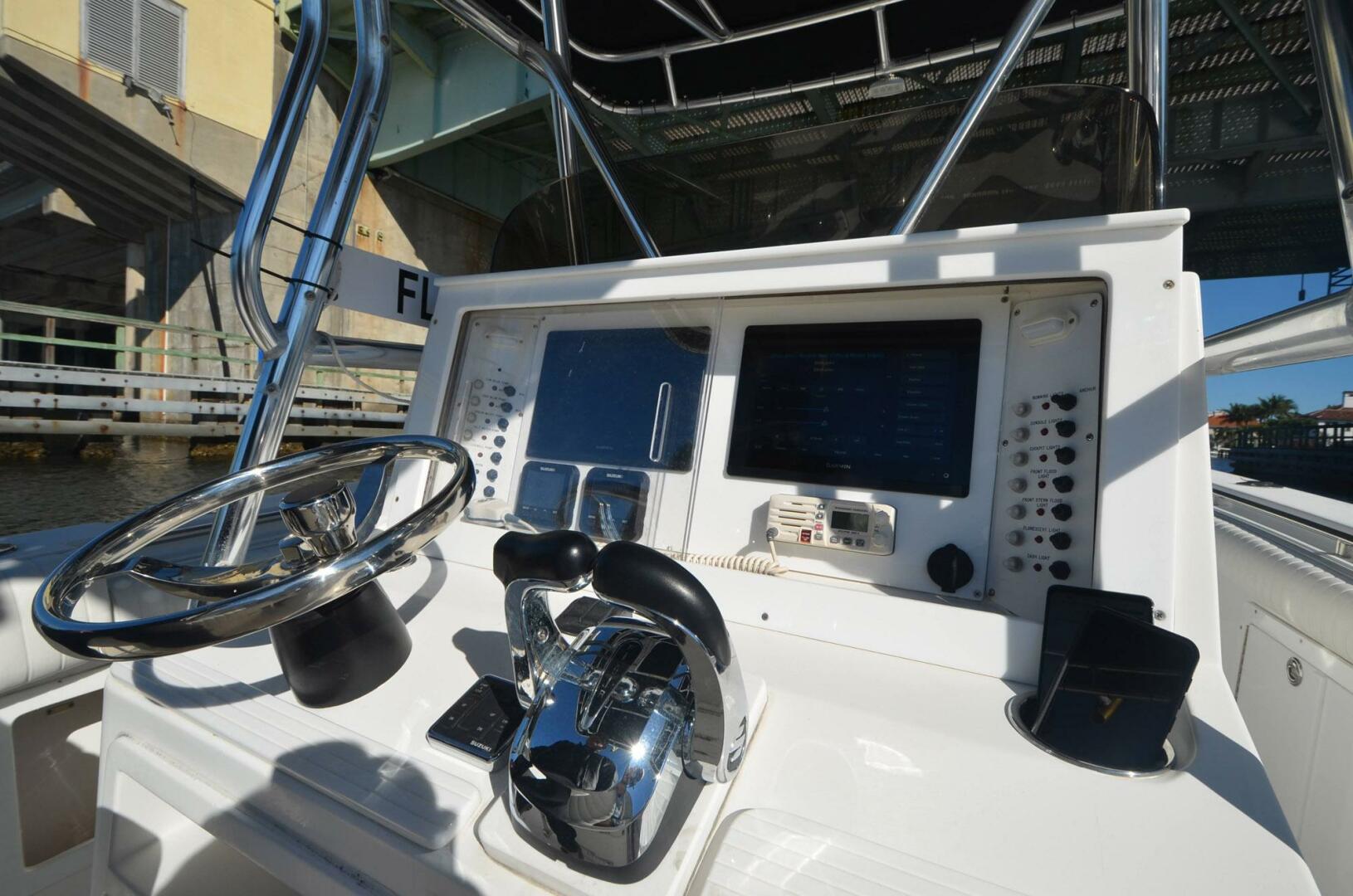 30ft Manta Yacht For Sale