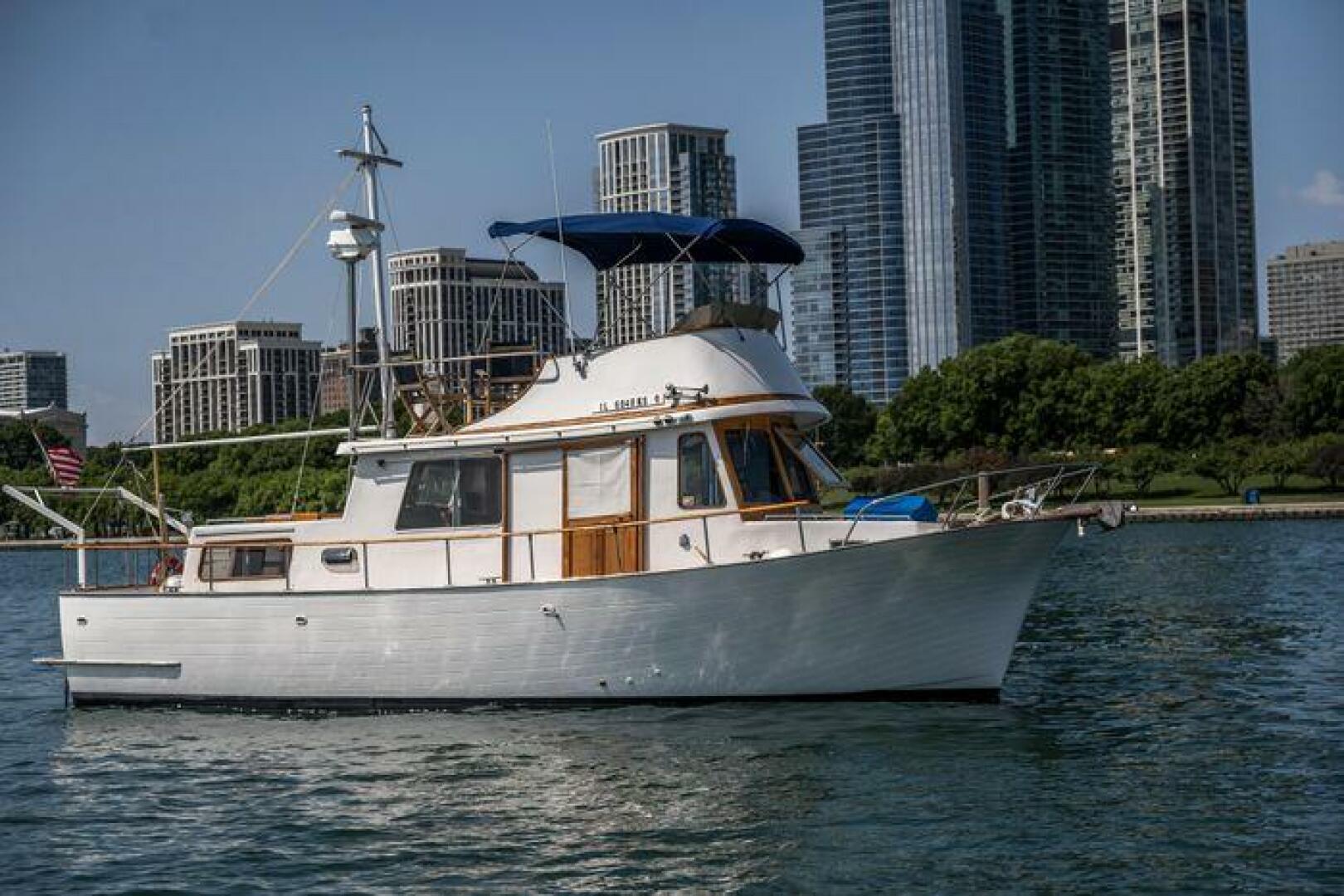 1974 Marine Trader Double Cabin