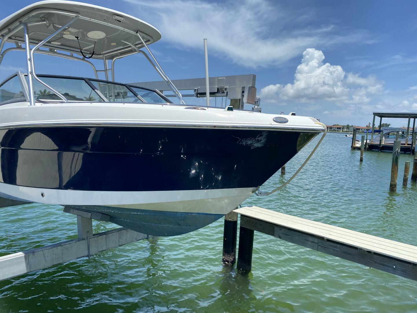 2011 Robalo 