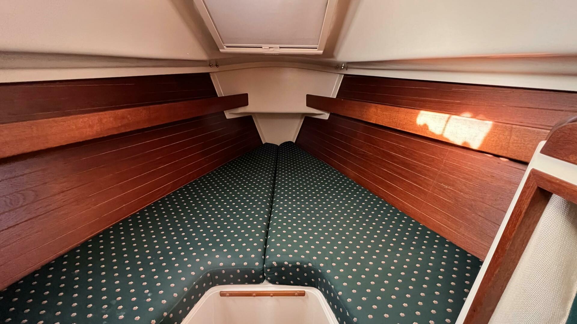 Legacy 34ft Canadian Sailcraft Yacht For Sale