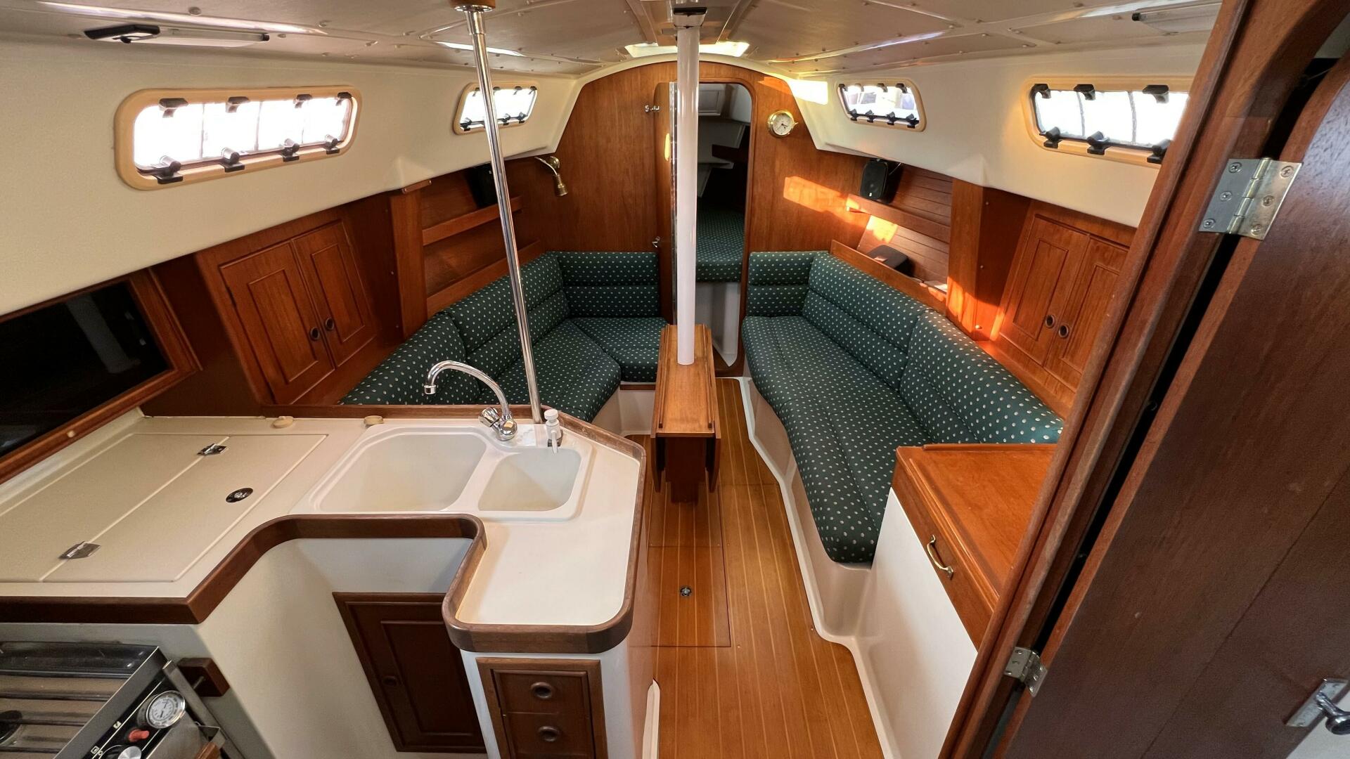 Legacy 34ft Canadian Sailcraft Yacht For Sale