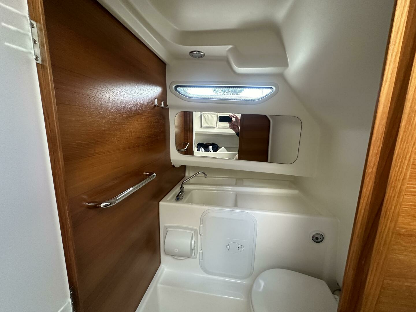Nimbus C8 Yacht For Sale