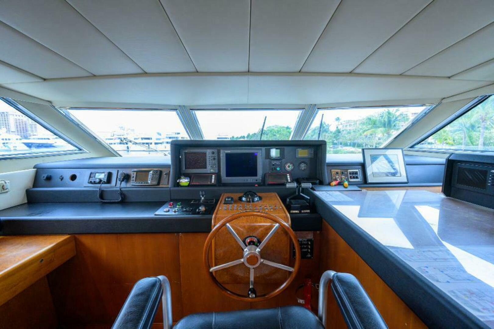 CIPANGO 92ft Versilcraft Yacht For Sale