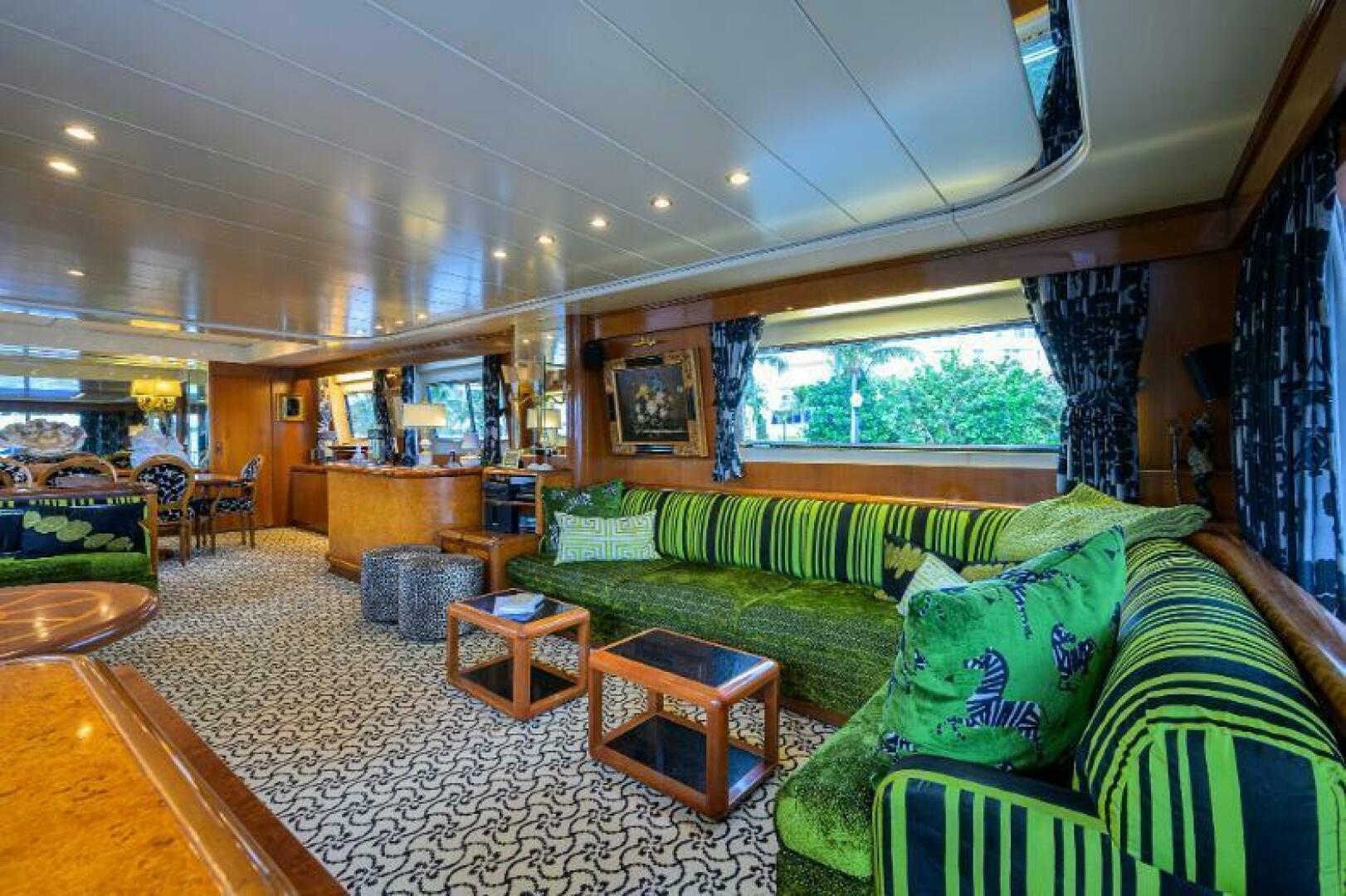 CIPANGO 92ft Versilcraft Yacht For Sale