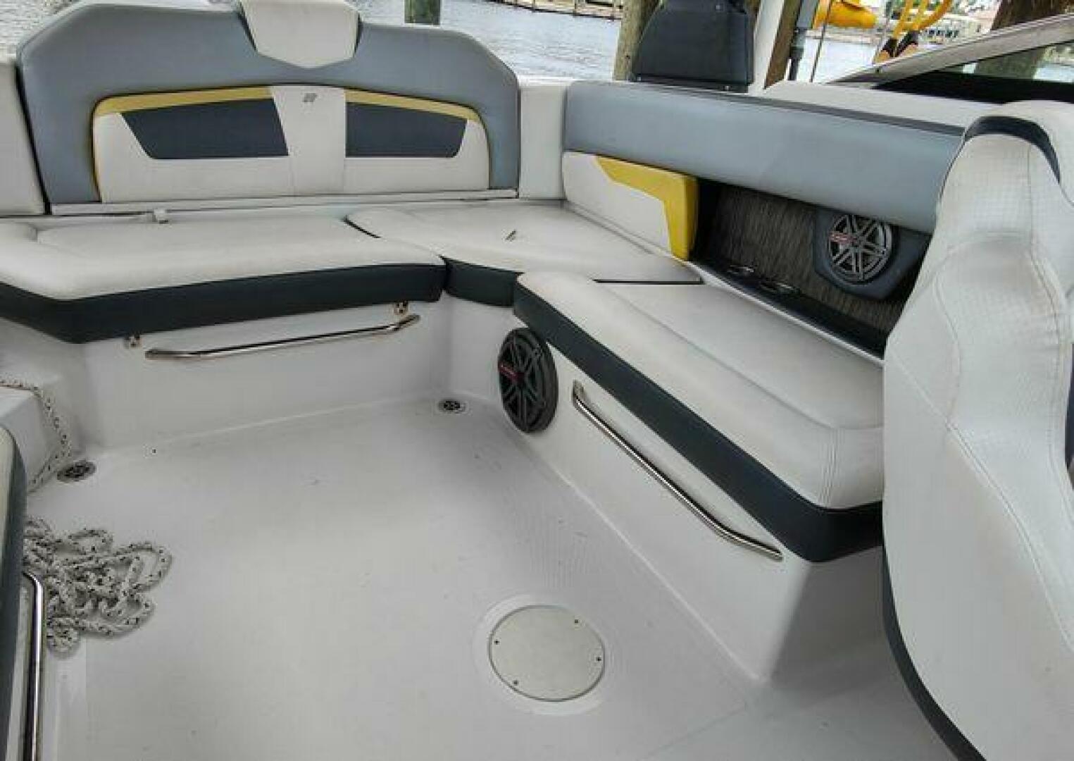 Four Winns HD270 - Photo 11