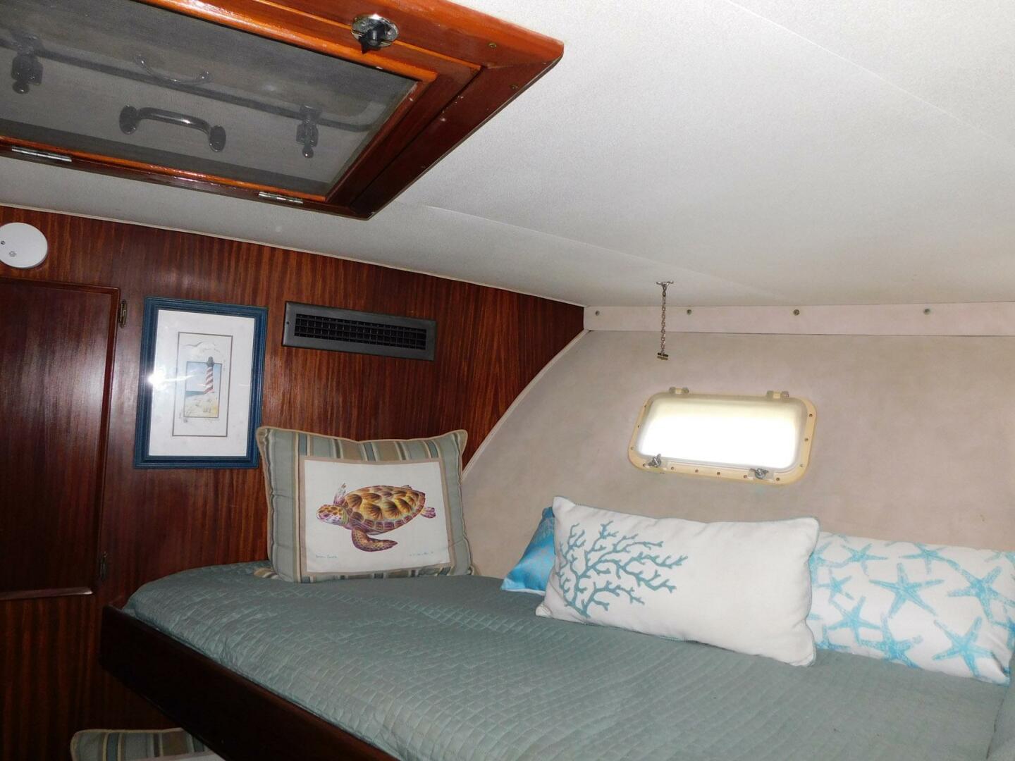 Mimi s Folly 53ft Hatteras Yacht For Sale