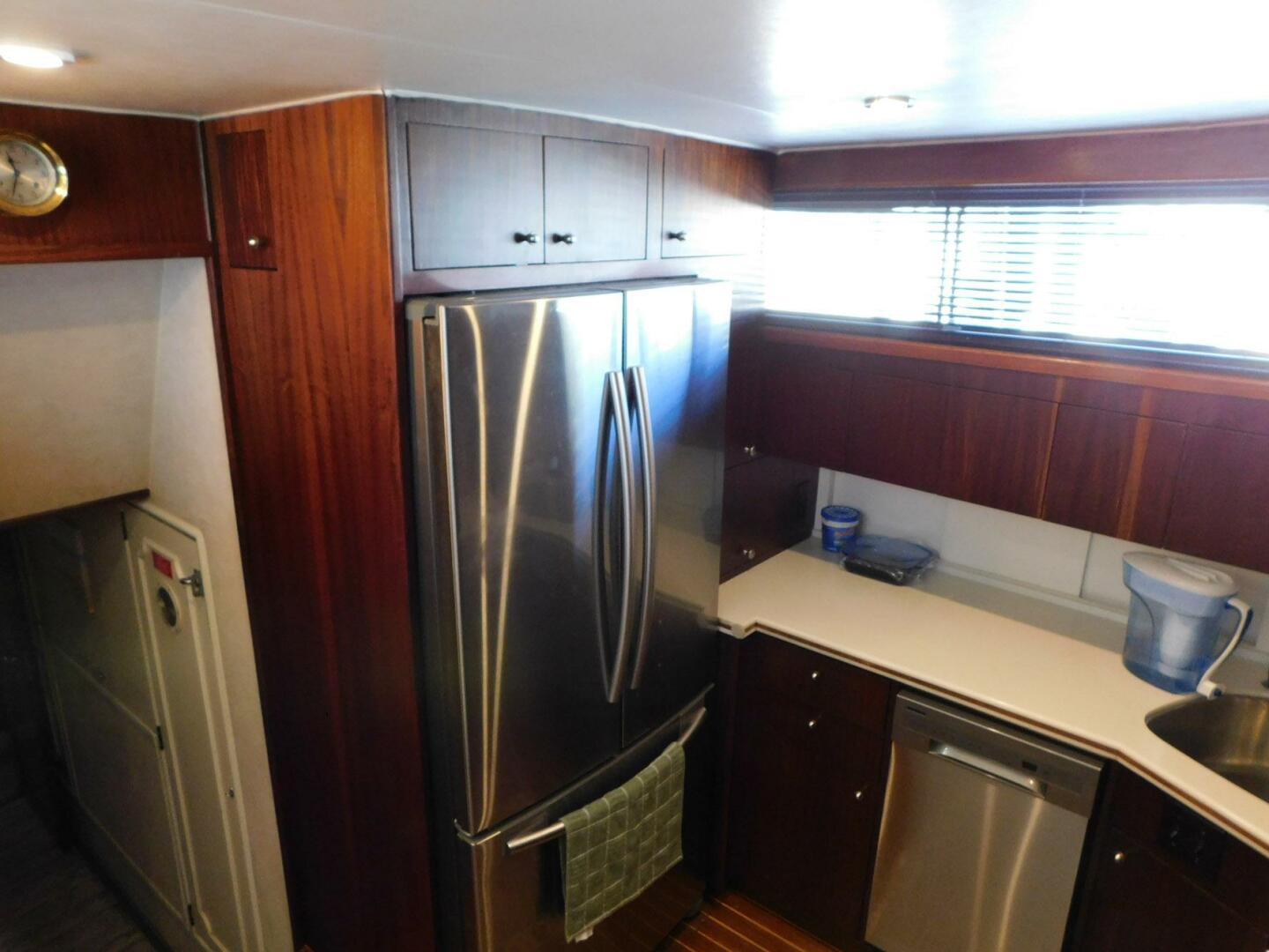 Mimi s Folly 53ft Hatteras Yacht For Sale