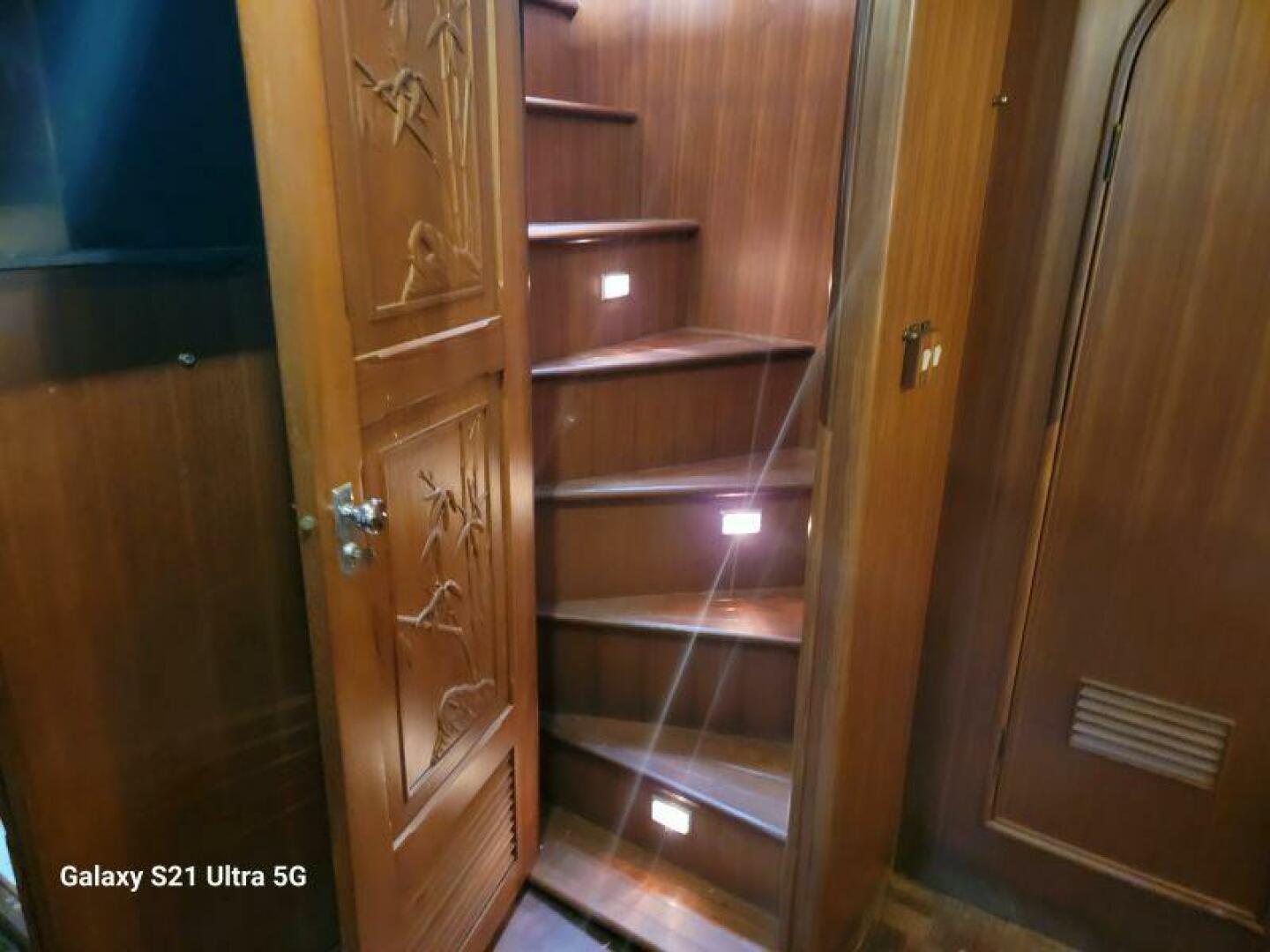 Picure of Delicate Balance