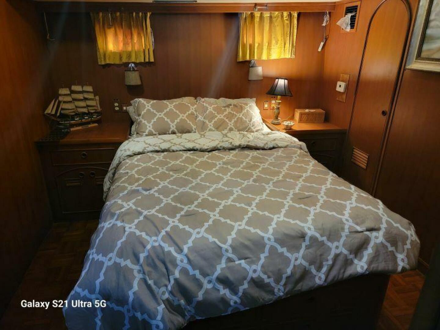 Picure of Delicate Balance