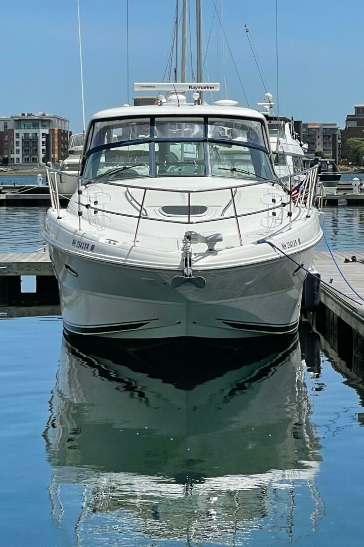 Invictus 39ft Sea Ray Yacht For Sale Invictus 39ft Sea Ray Yacht For Sale