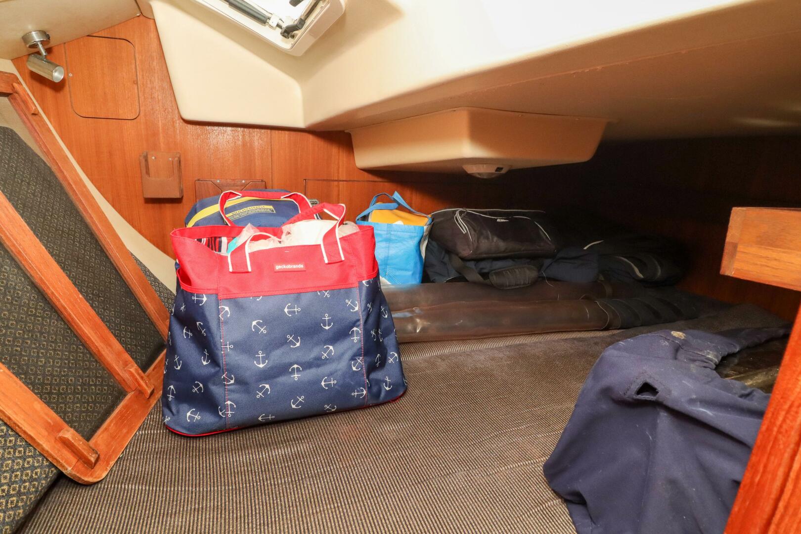 Utopia 33ft Hunter Yacht For Sale Utopia 33ft Hunter Yacht For Sale