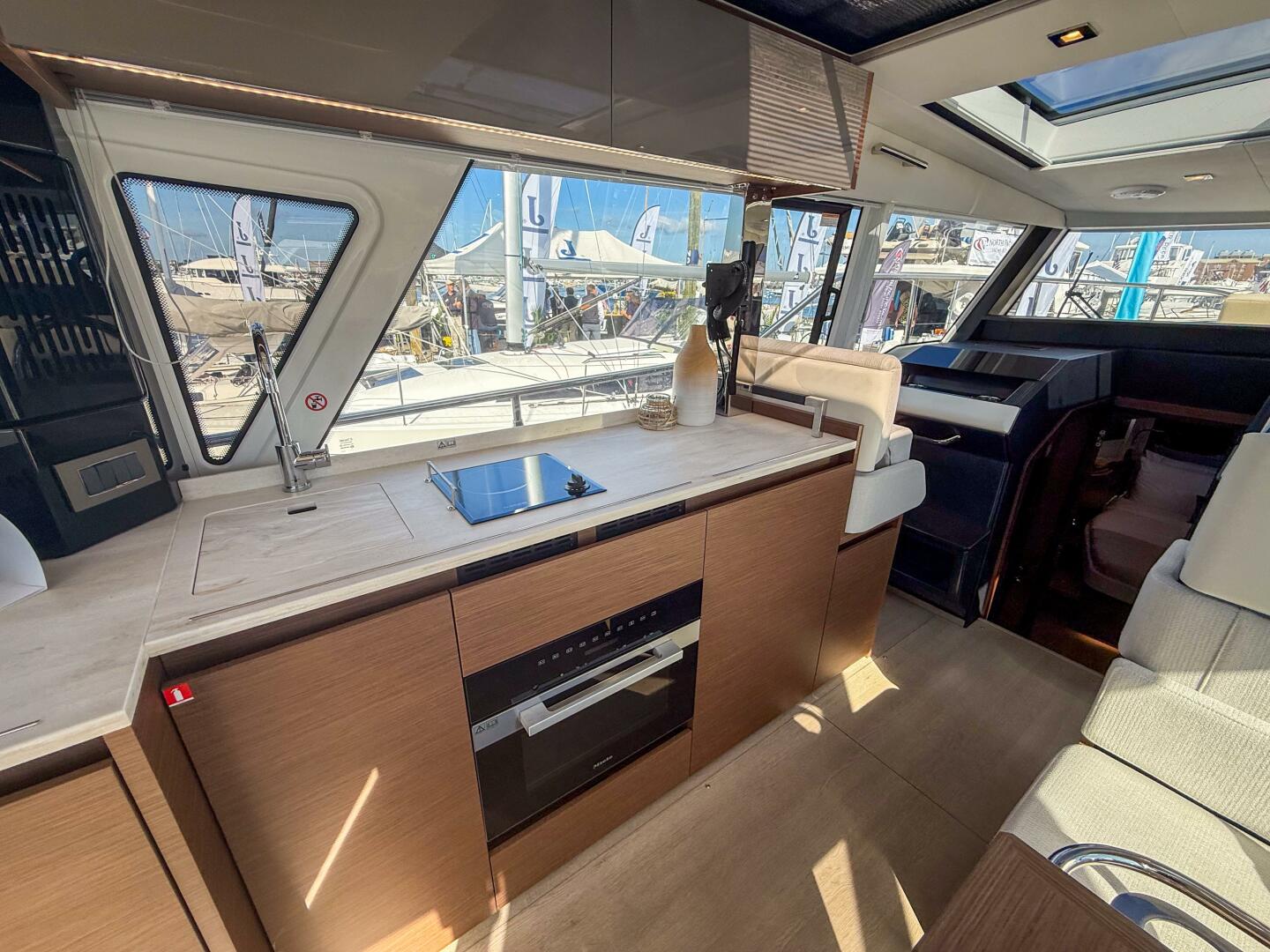 In Stock 42ft Wellcraft Yacht For Sale