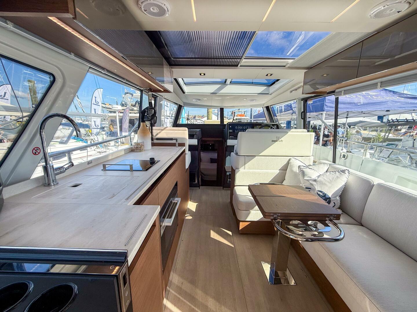 In Stock 42ft Wellcraft Yacht For Sale