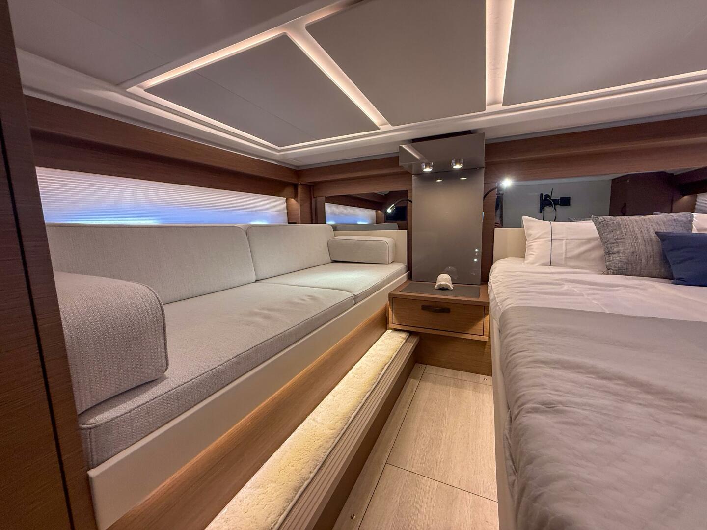 In Stock 42ft Wellcraft Yacht For Sale