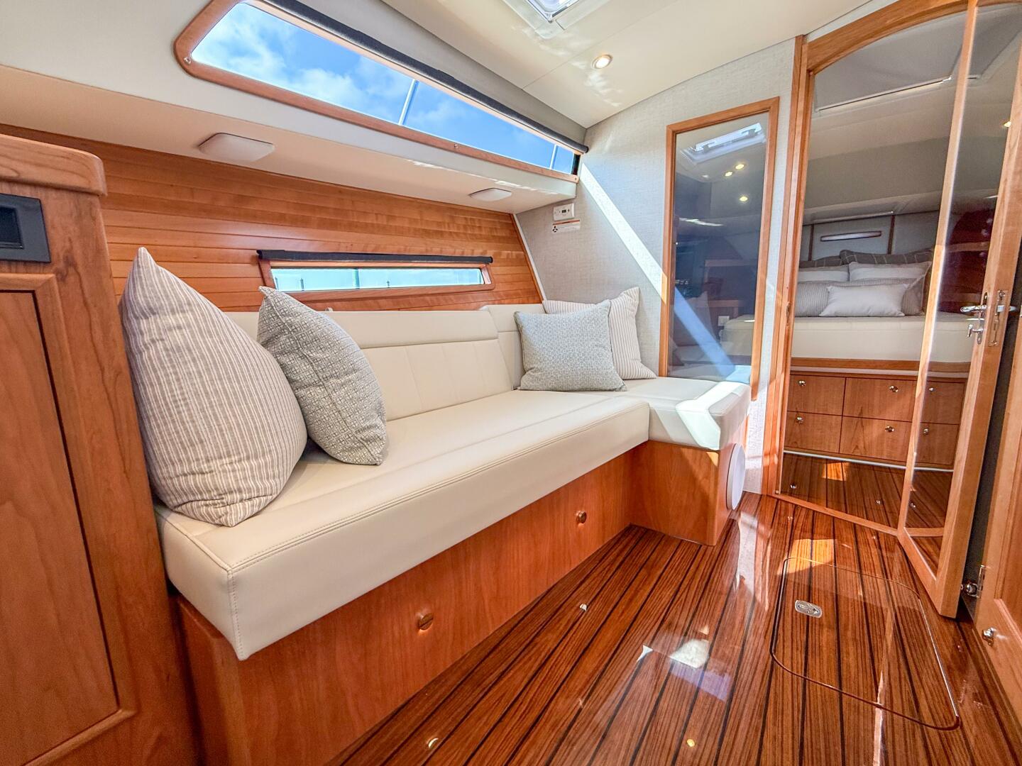 In Stock 42ft MJM Yacht For Sale
