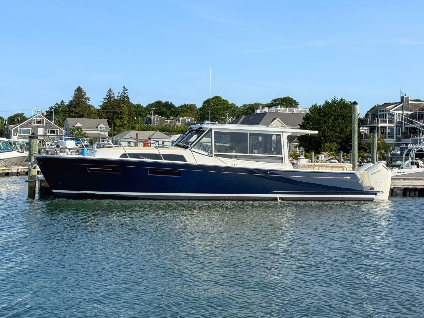 In Stock 42ft MJM Yacht For Sale