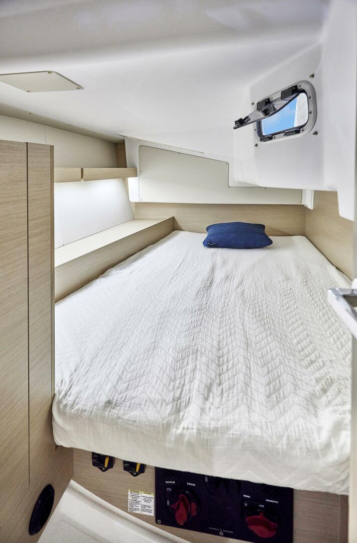 34ft Beneteau Yacht For Sale