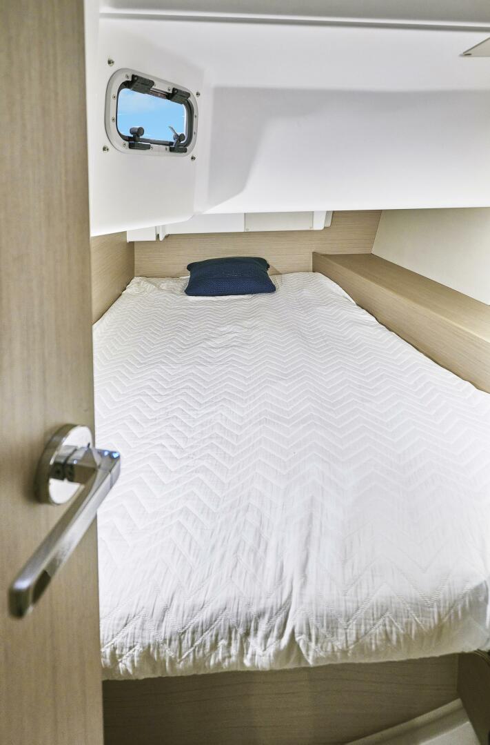 34ft Beneteau Yacht For Sale