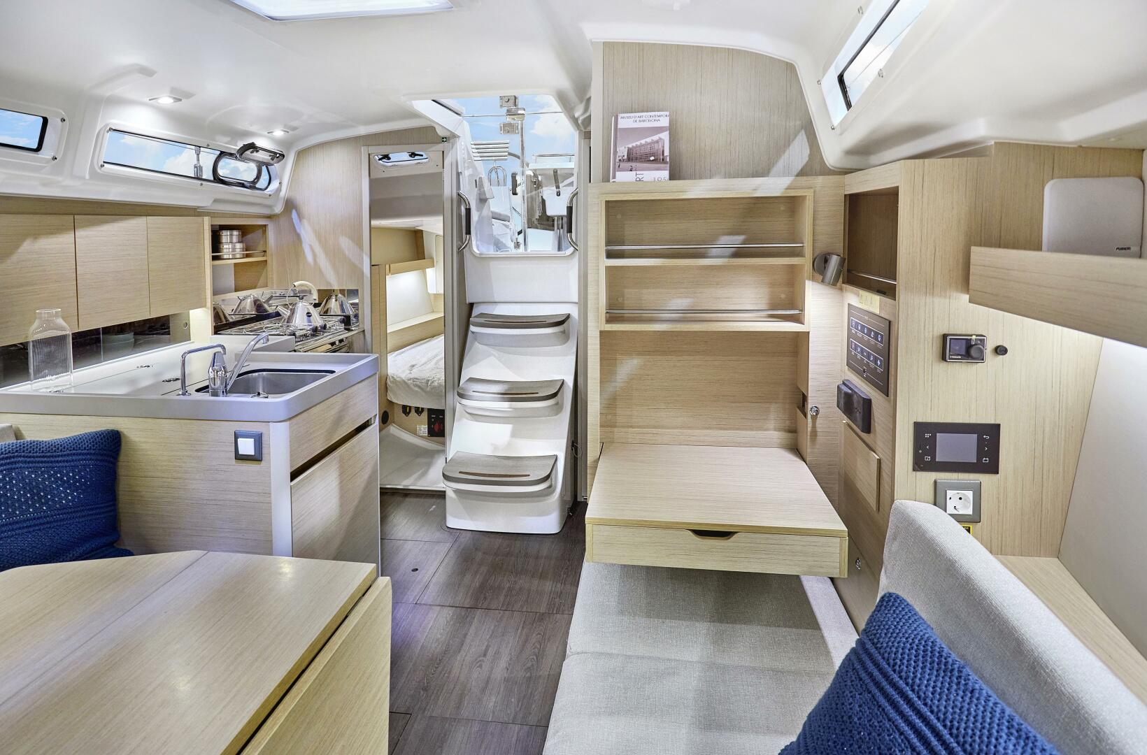 34ft Beneteau Yacht For Sale