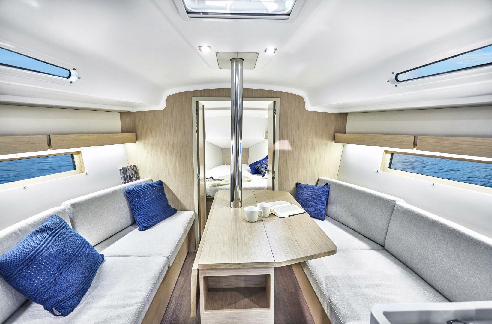 34ft Beneteau Yacht For Sale