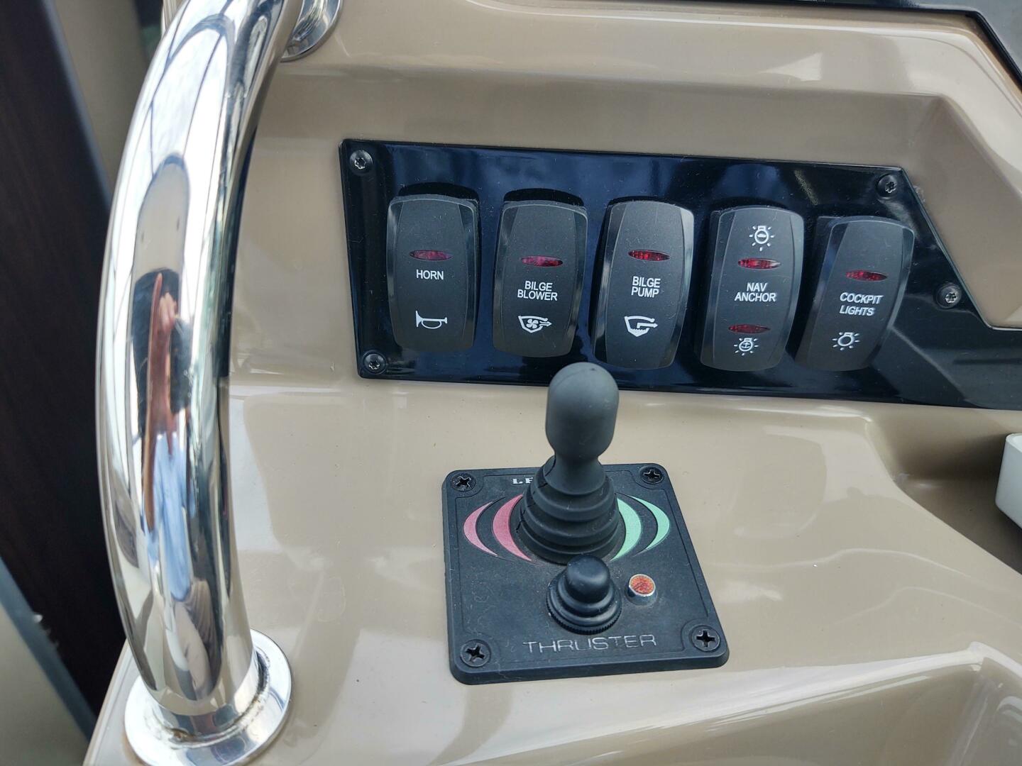 Reel Seaductive 28ft Regal Yacht For Sale