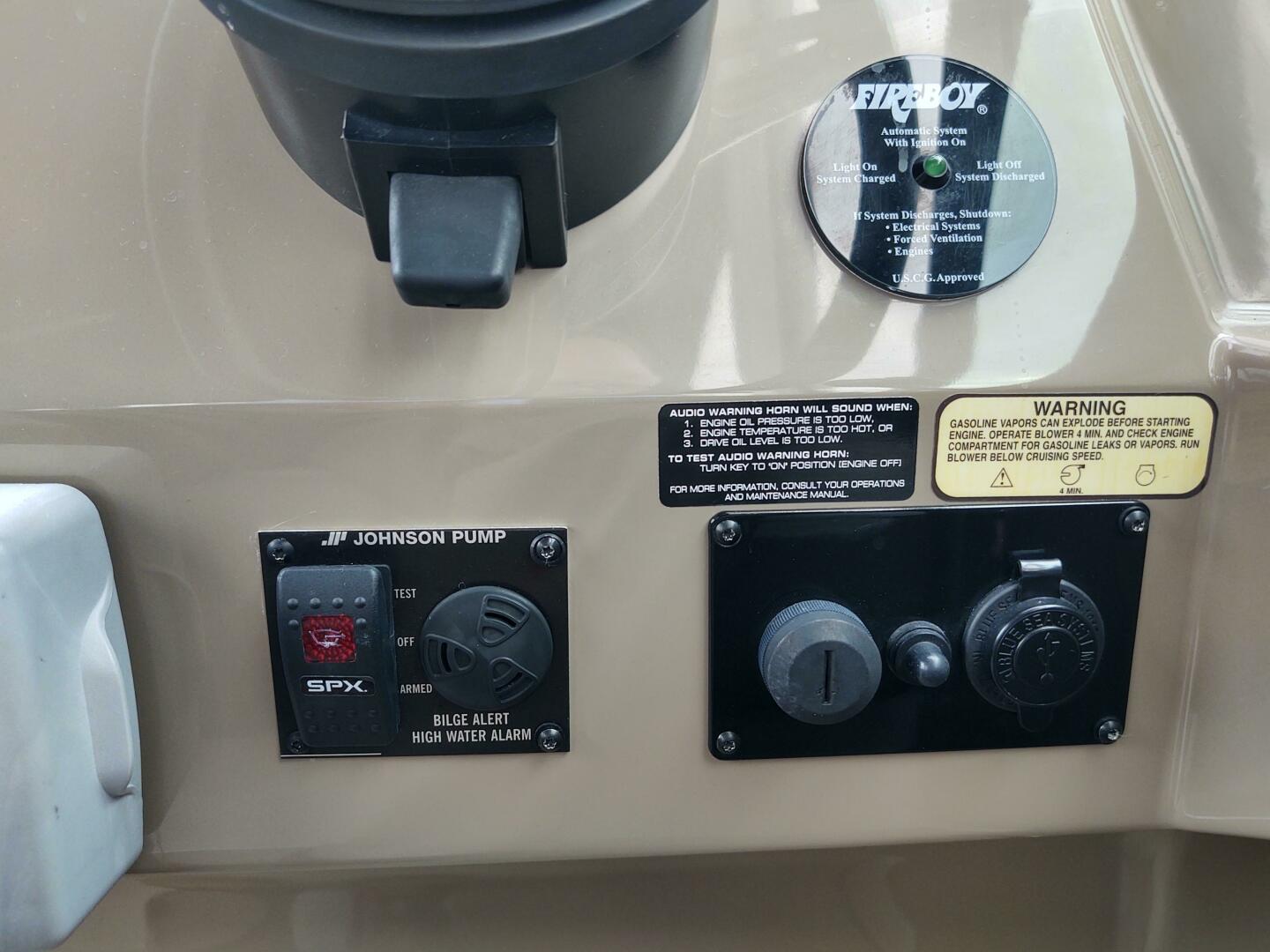 Reel Seaductive 28ft Regal Yacht For Sale