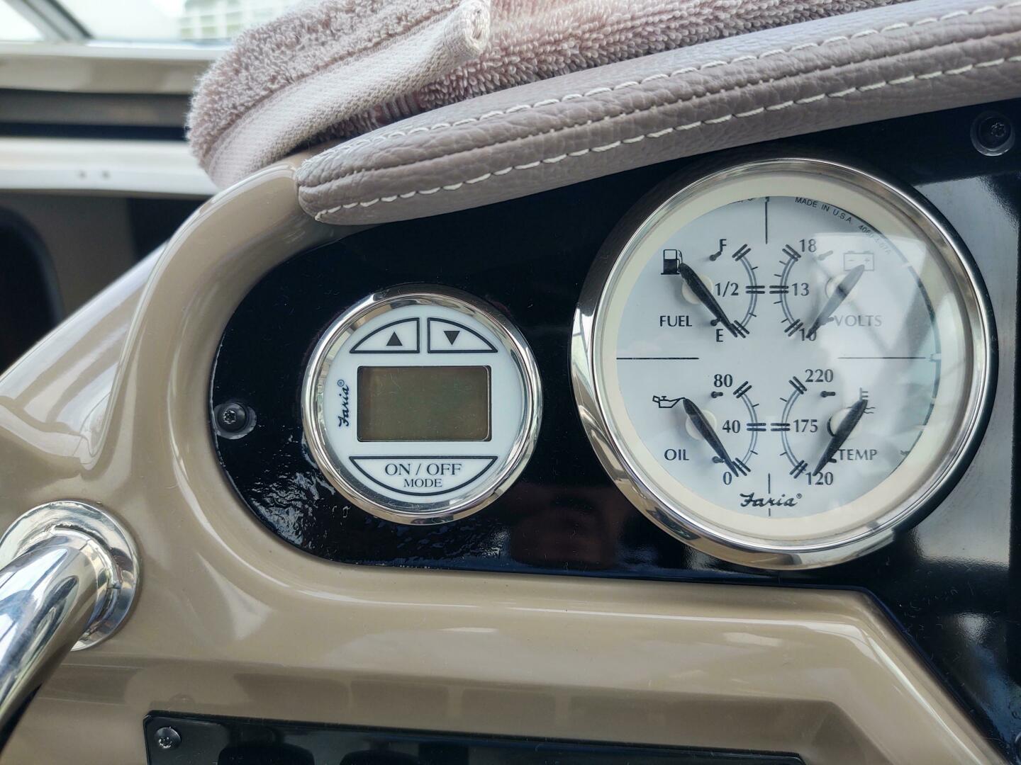 Reel Seaductive 28ft Regal Yacht For Sale