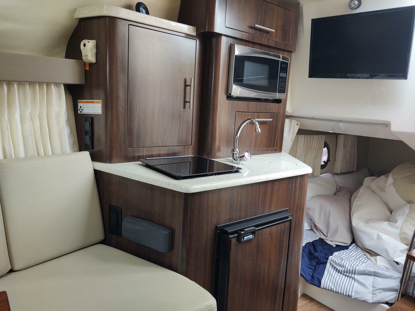 Reel Seaductive 28ft Regal Yacht For Sale