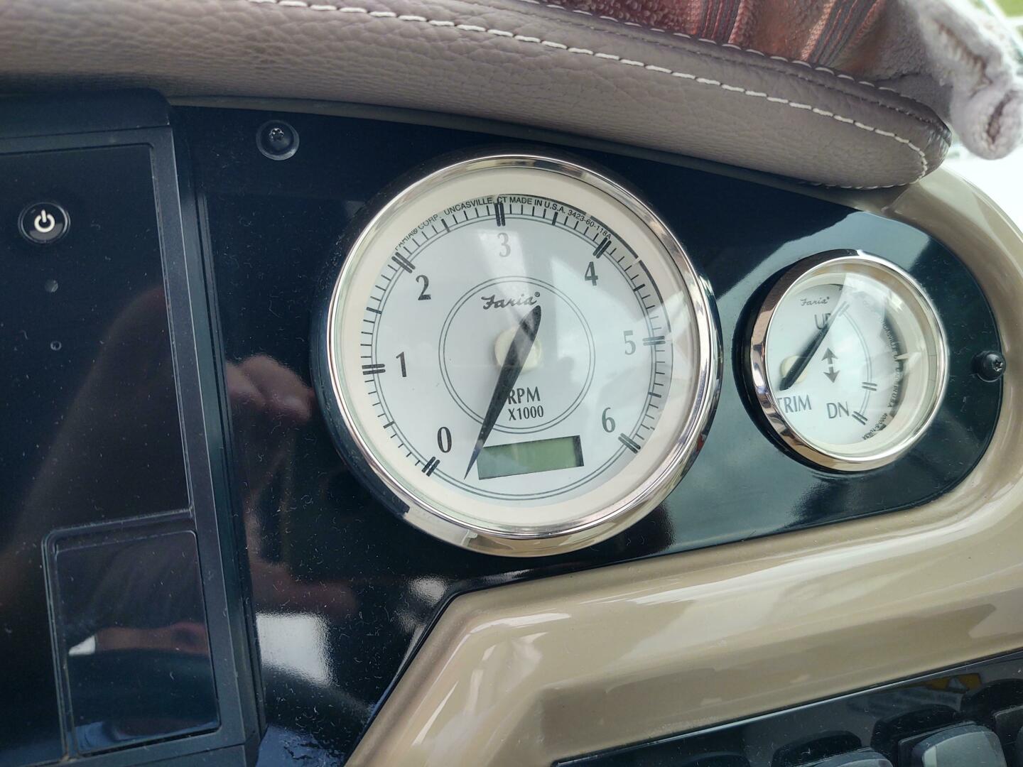 Reel Seaductive 28ft Regal Yacht For Sale