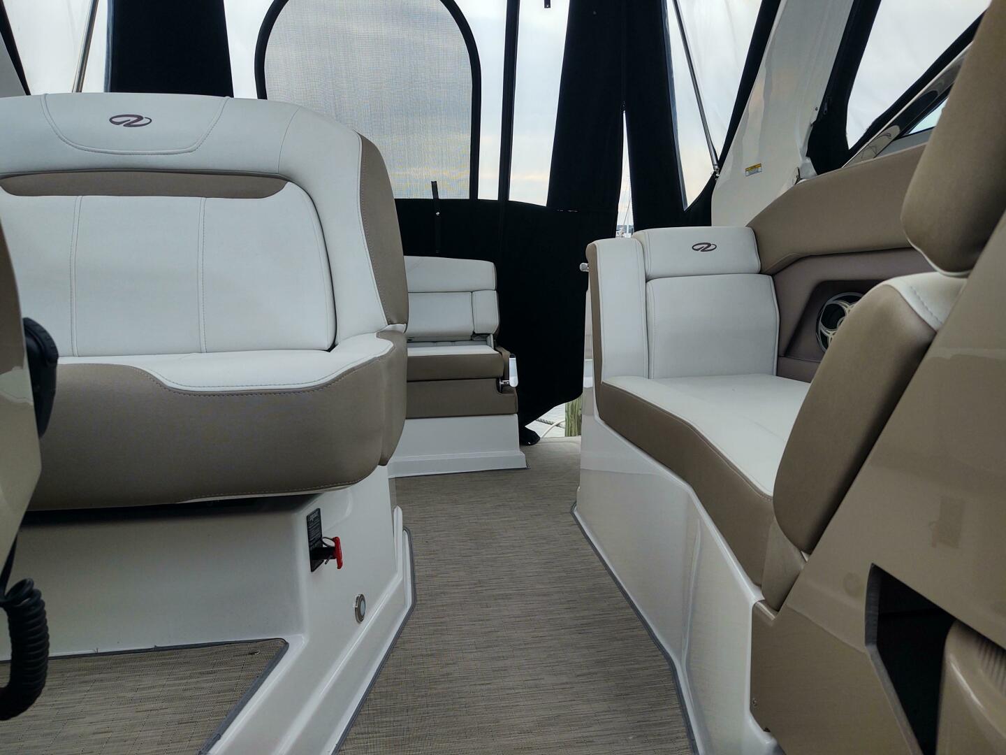 Reel Seaductive 28ft Regal Yacht For Sale