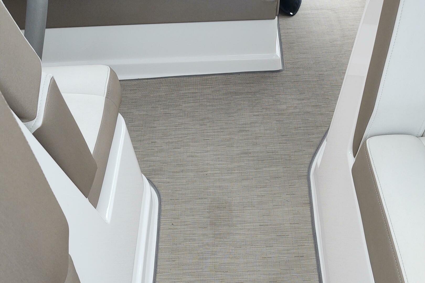 Reel Seaductive 28ft Regal Yacht For Sale