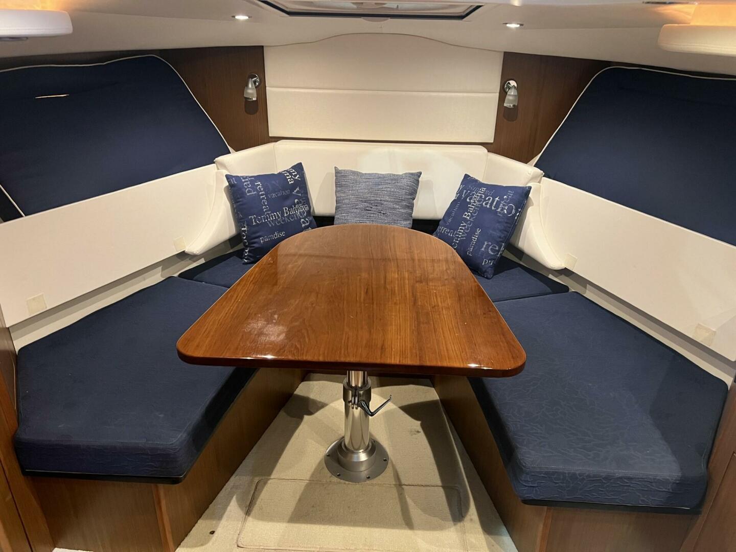 Jovial 31ft Tiara Yachts Yacht For Sale