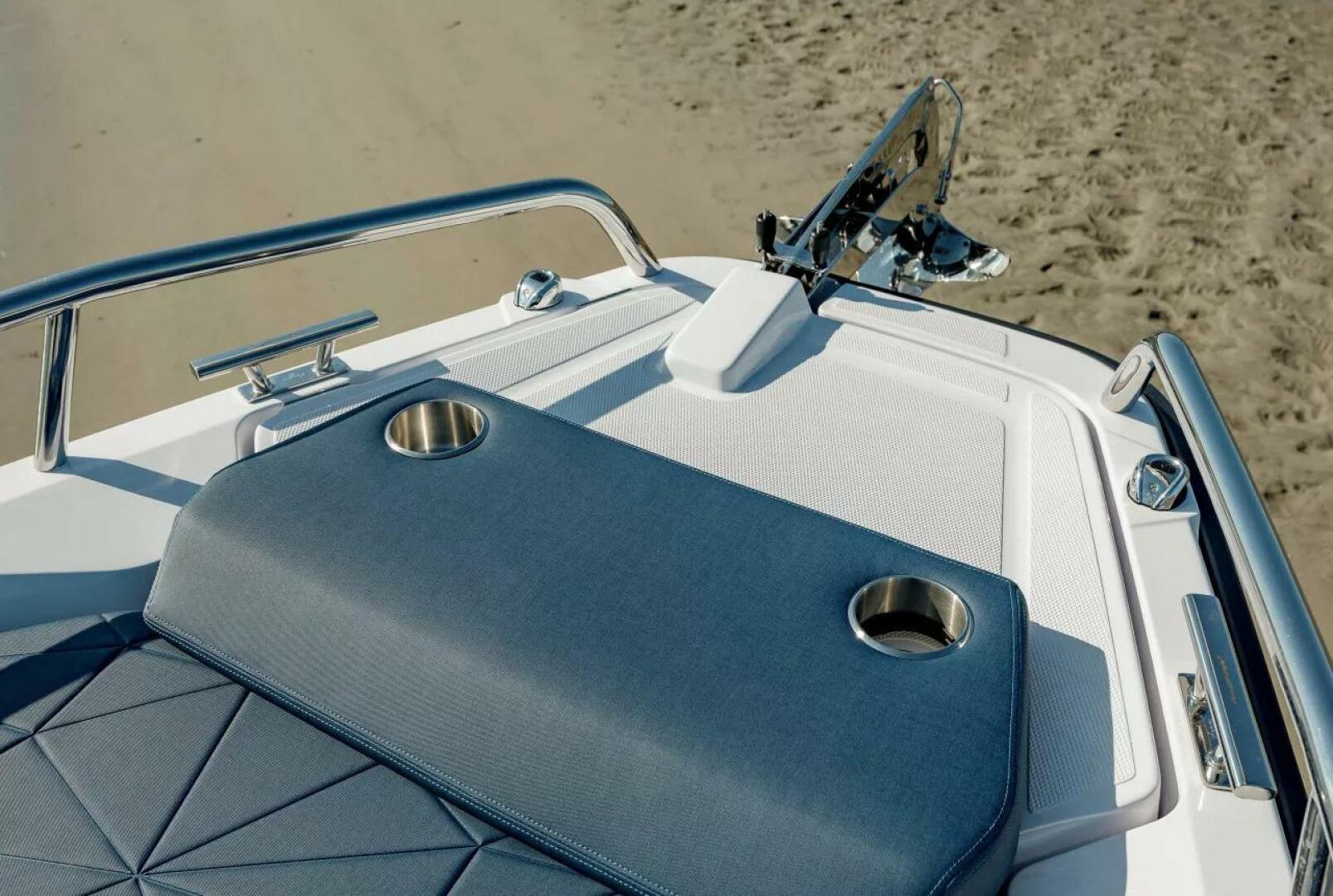 NEW 2025 Axopar 29 Cross Cabin  29ft Axopar Yacht For Sale