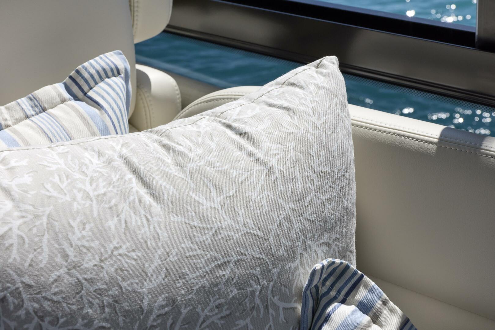 46ft MJM Yacht For Sale 46ft MJM Yacht For Sale