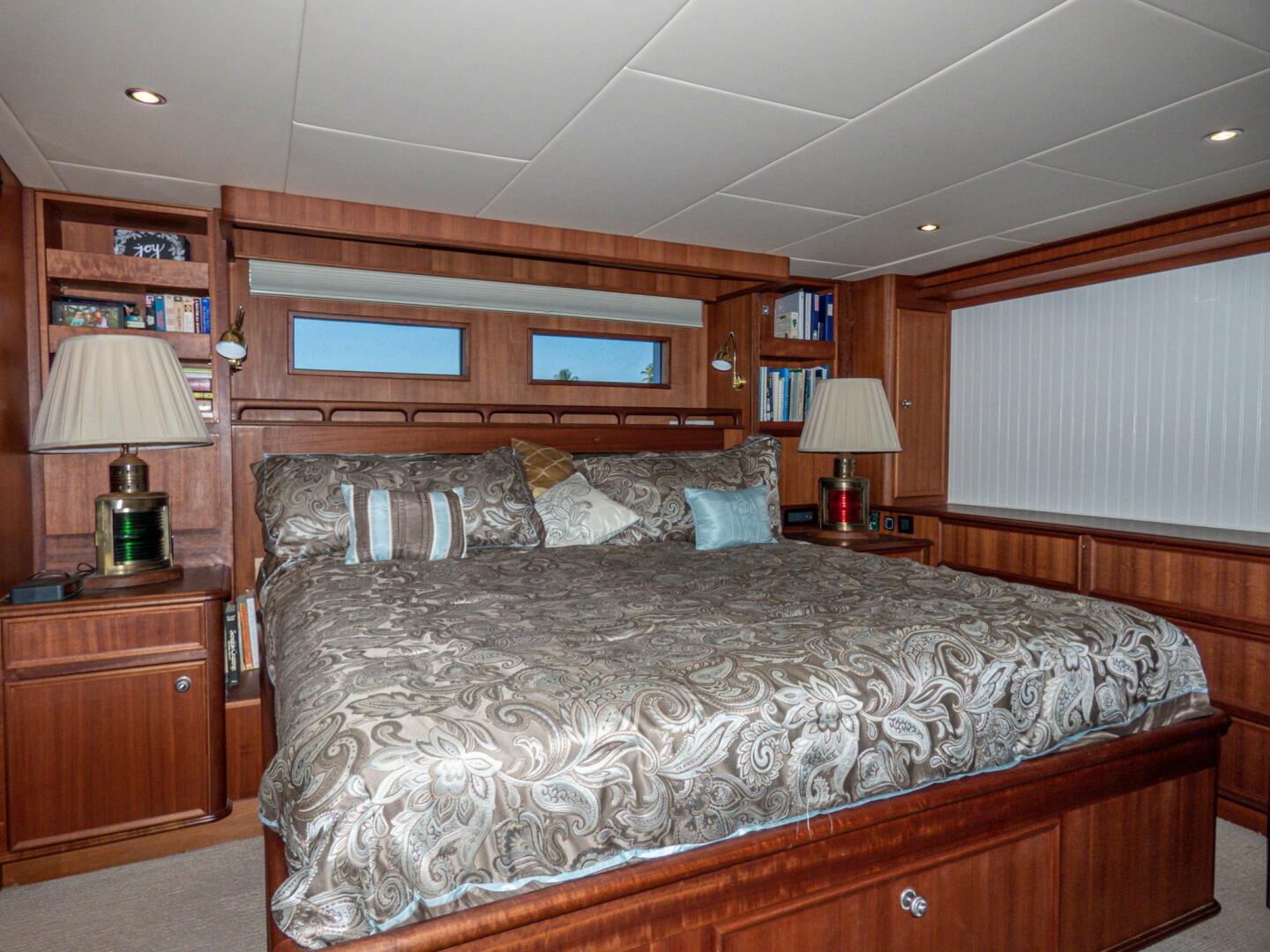 iiWii 80ft Northern Marine Yacht For Sale