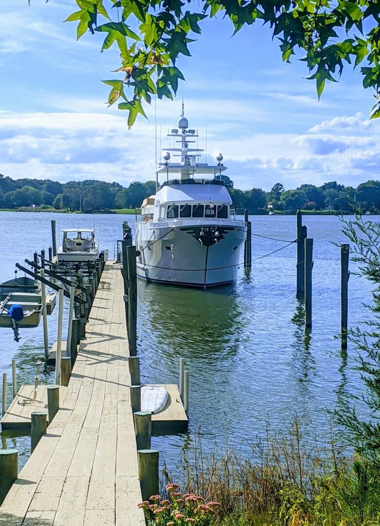 iiWii 80ft Northern Marine Yacht For Sale