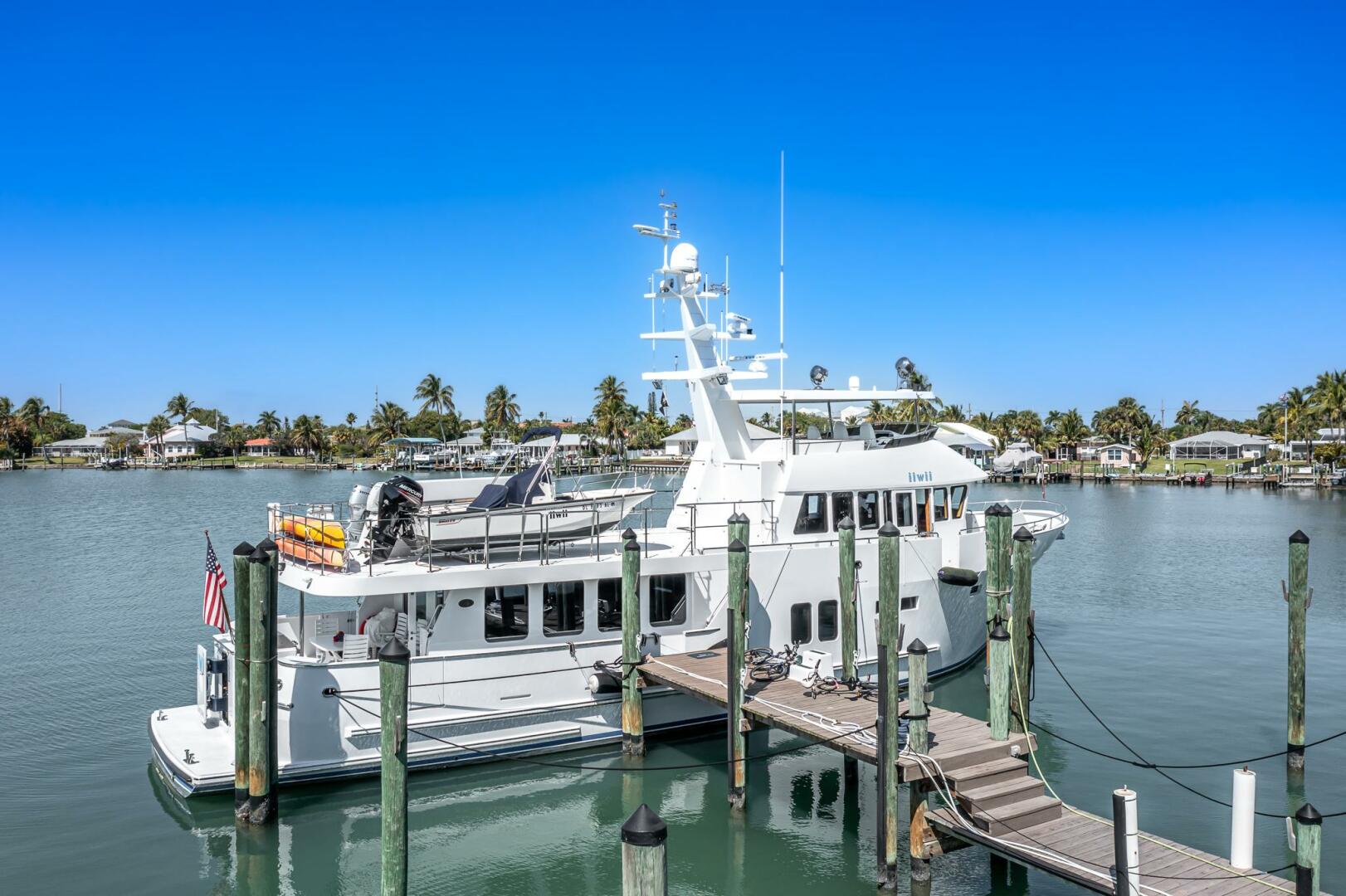iiWii 80ft Northern Marine Yacht For Sale