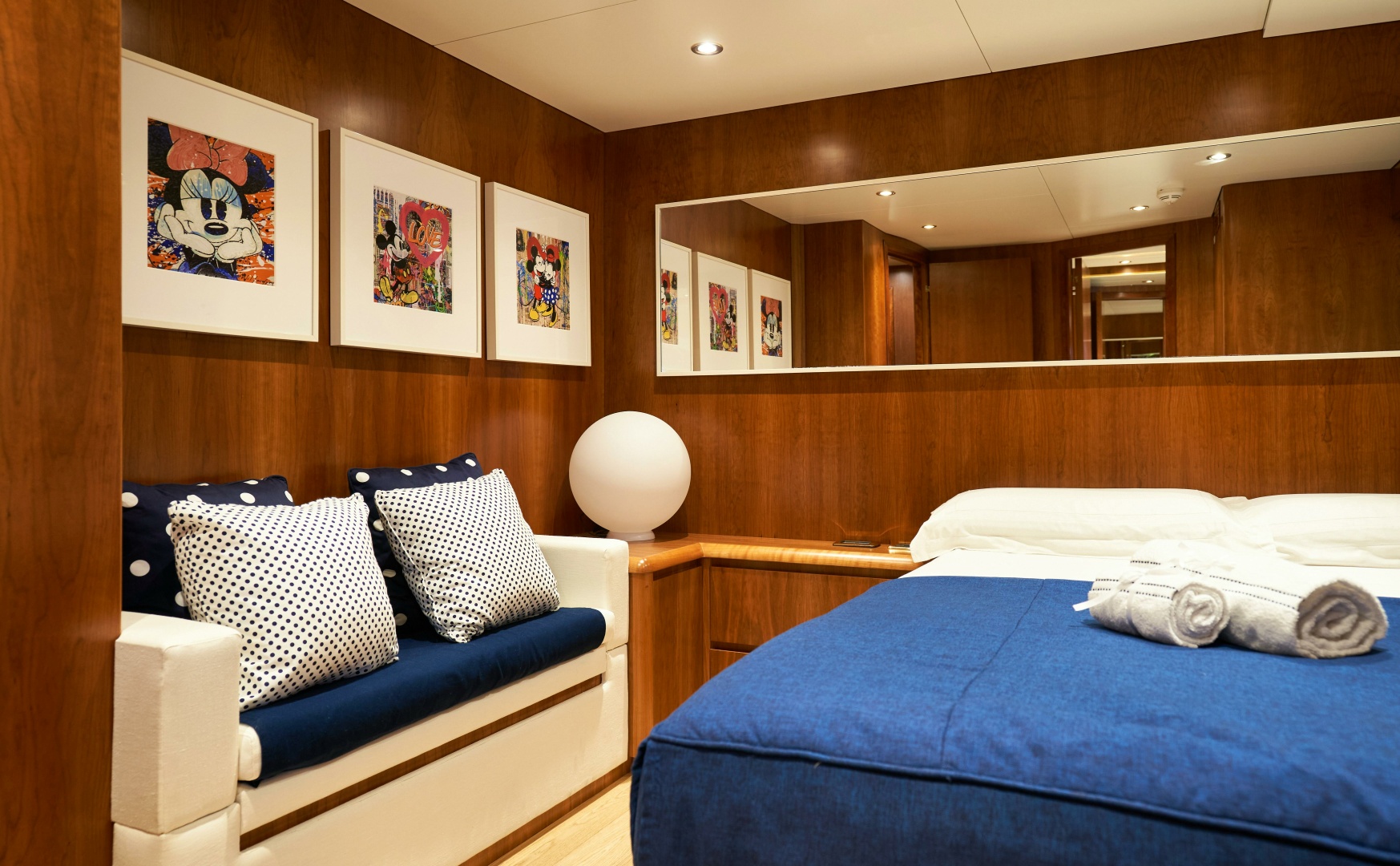 L INSTANT IV 108ft Costruzioni Navali Tigullio Castagnola Yacht For Sale