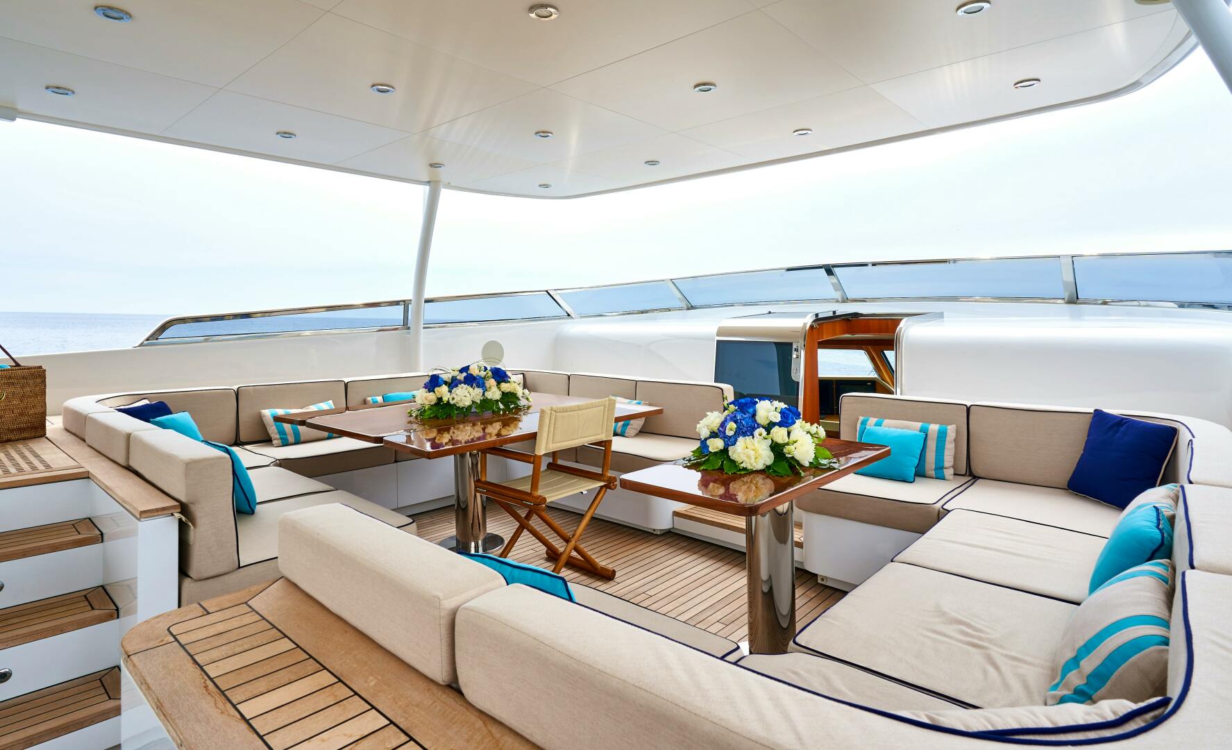 L INSTANT IV 108ft Costruzioni Navali Tigullio Castagnola Yacht For Sale