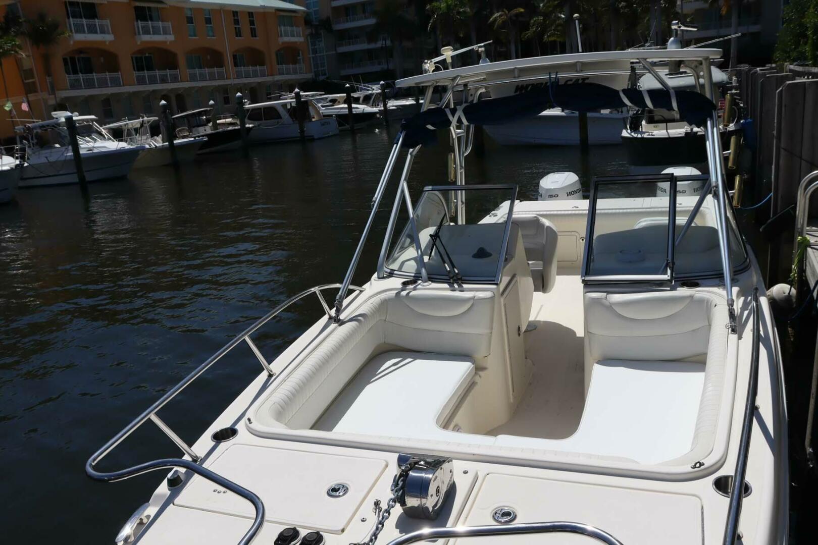 25ft World Cat Yacht For Sale