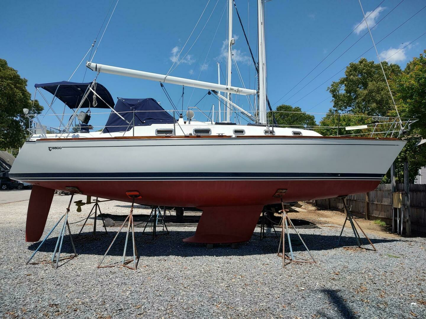 Tartan 3500 — Noctiluca