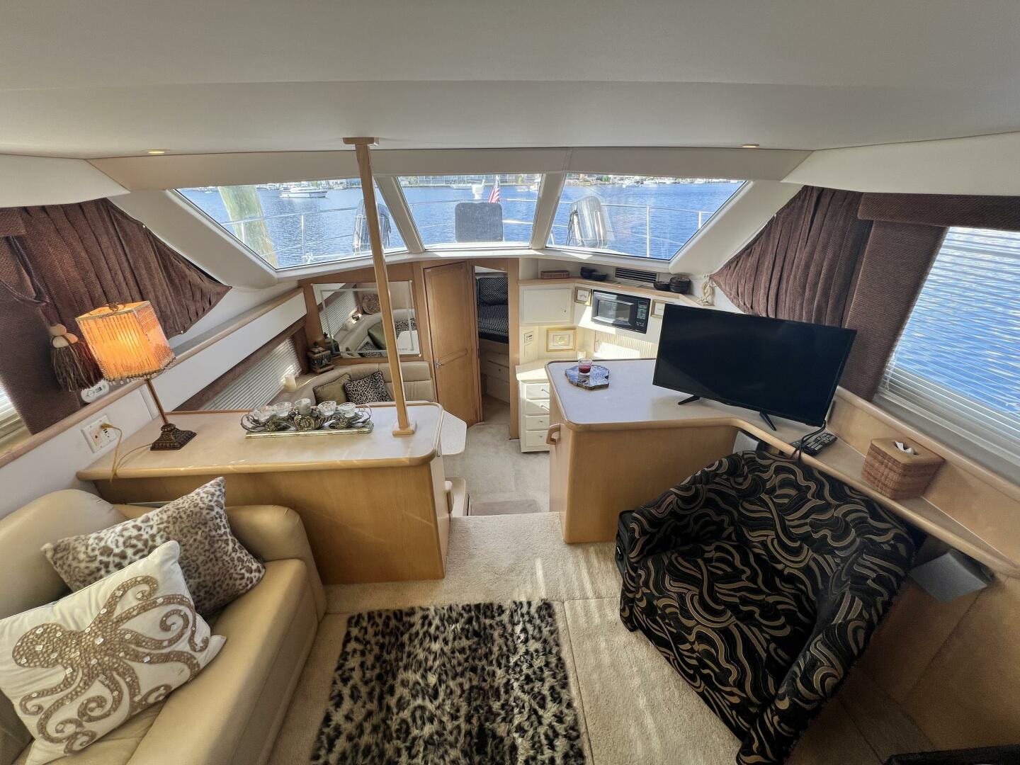 Carver 405 Aft Cabin — Coolin Down - Photo 4