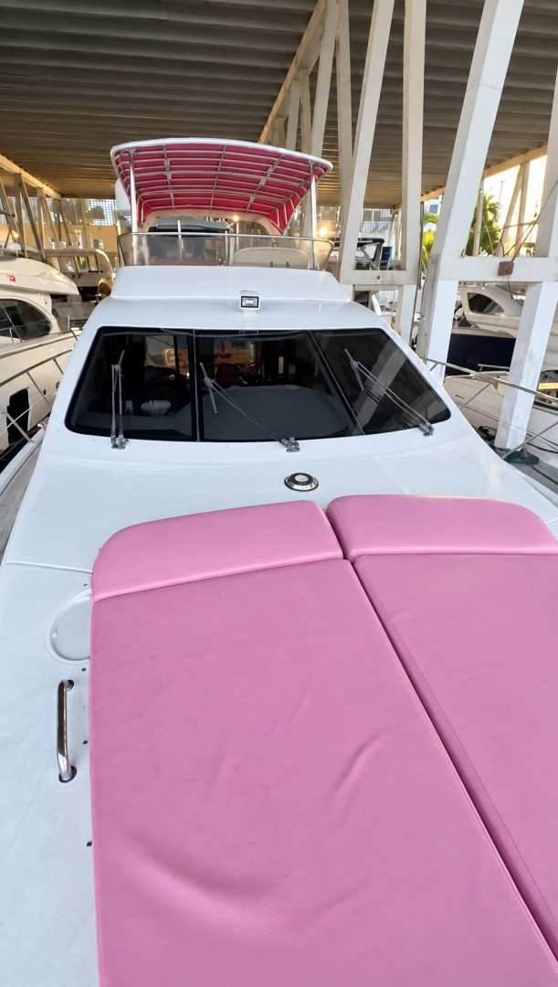 2004 Azimut 62