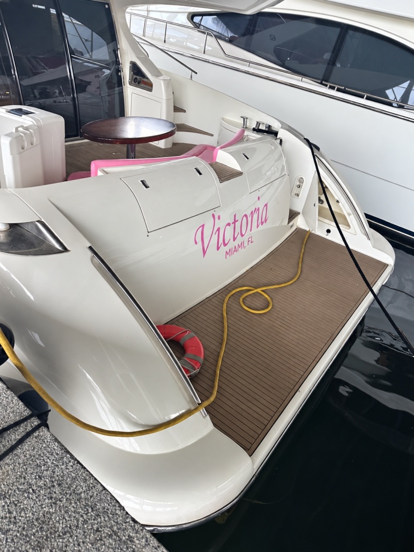62 Azimut Fly   2004 62ft Azimut Yacht For Sale