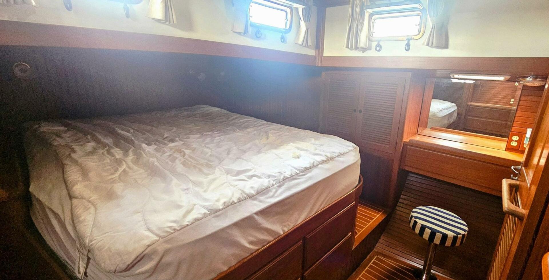 Gatsby 45ft Lien Hwa Yacht For Sale