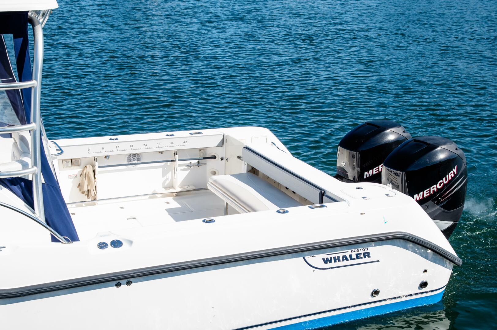 30ft Boston Whaler Yacht For Sale